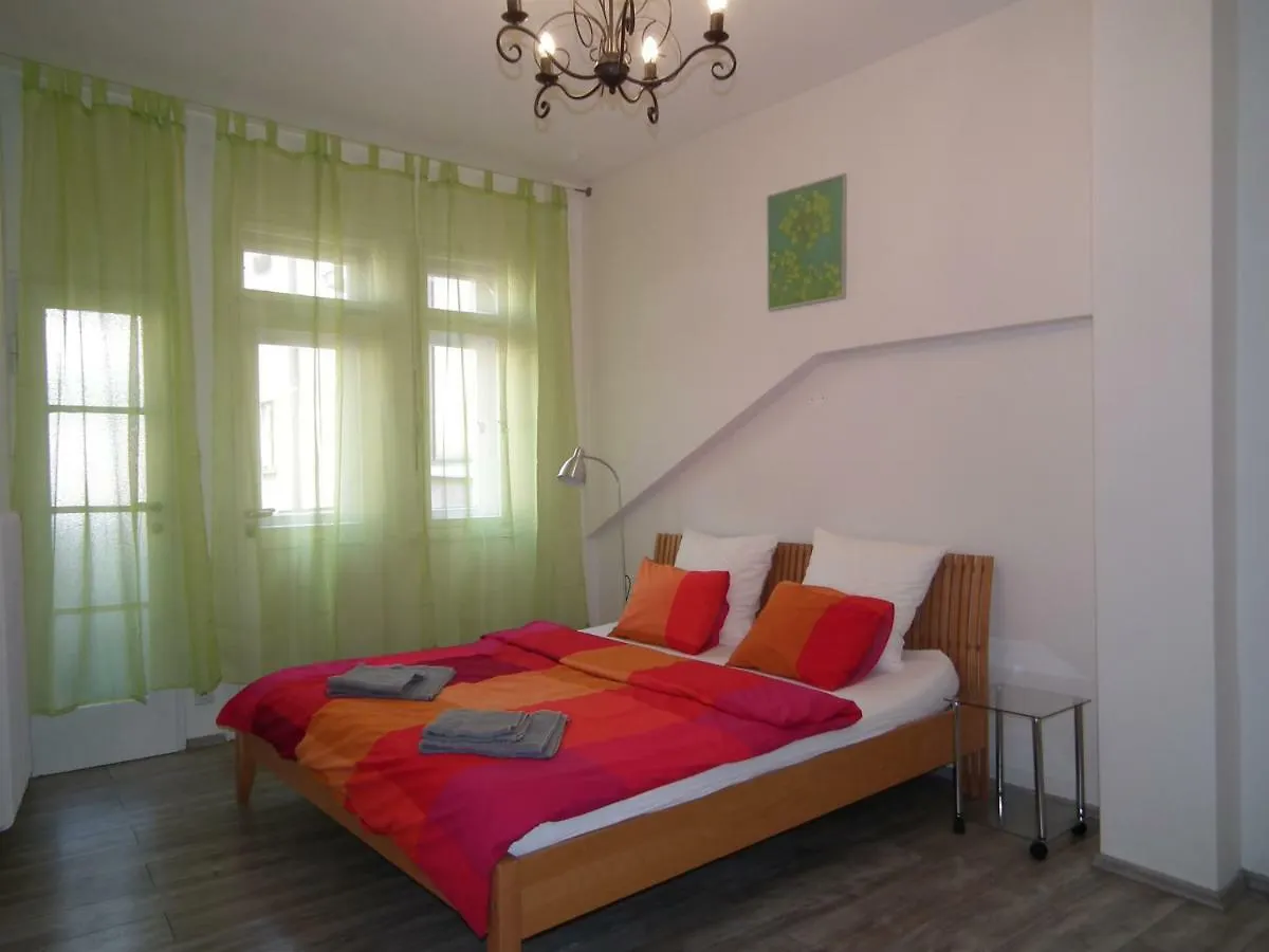 Old Town Spacious Apartment Praga Repubblica Ceca
