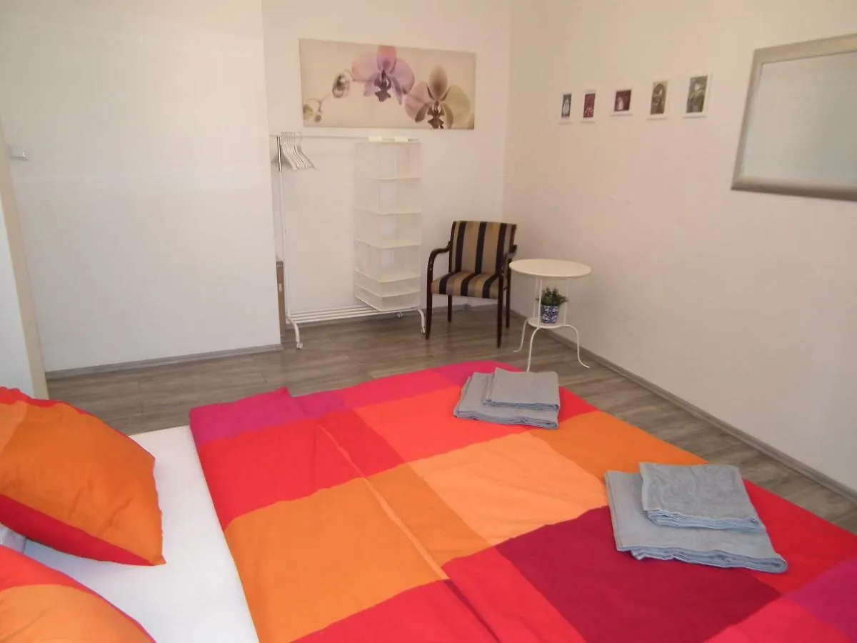 Old Town Spacious Apartment Prága